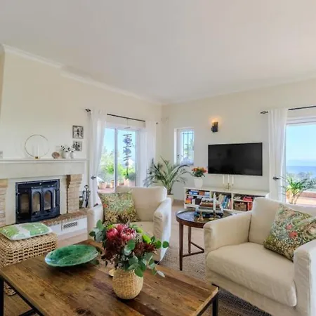 Beautiful 5 Bedroom With Panoramic Sea Views Апартаменты *